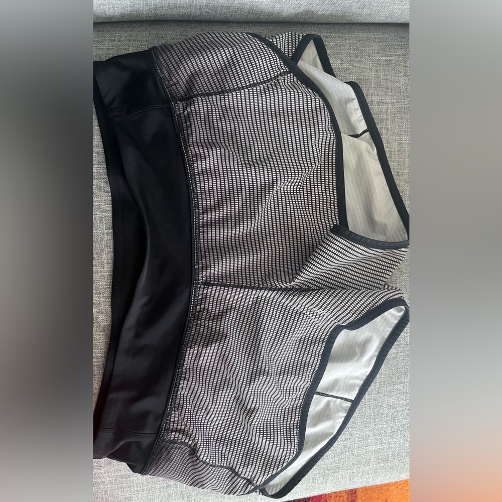 lululemon speed up shorts , no size for/tag but prob size 8/10